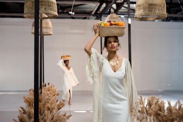 Tendances mode femme pour un style chic et moderne